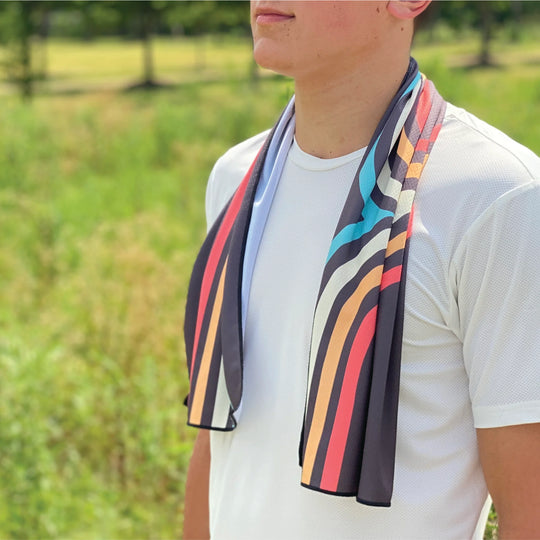 Extended Cooling Towel - Retro Wave (40 x 12) banner